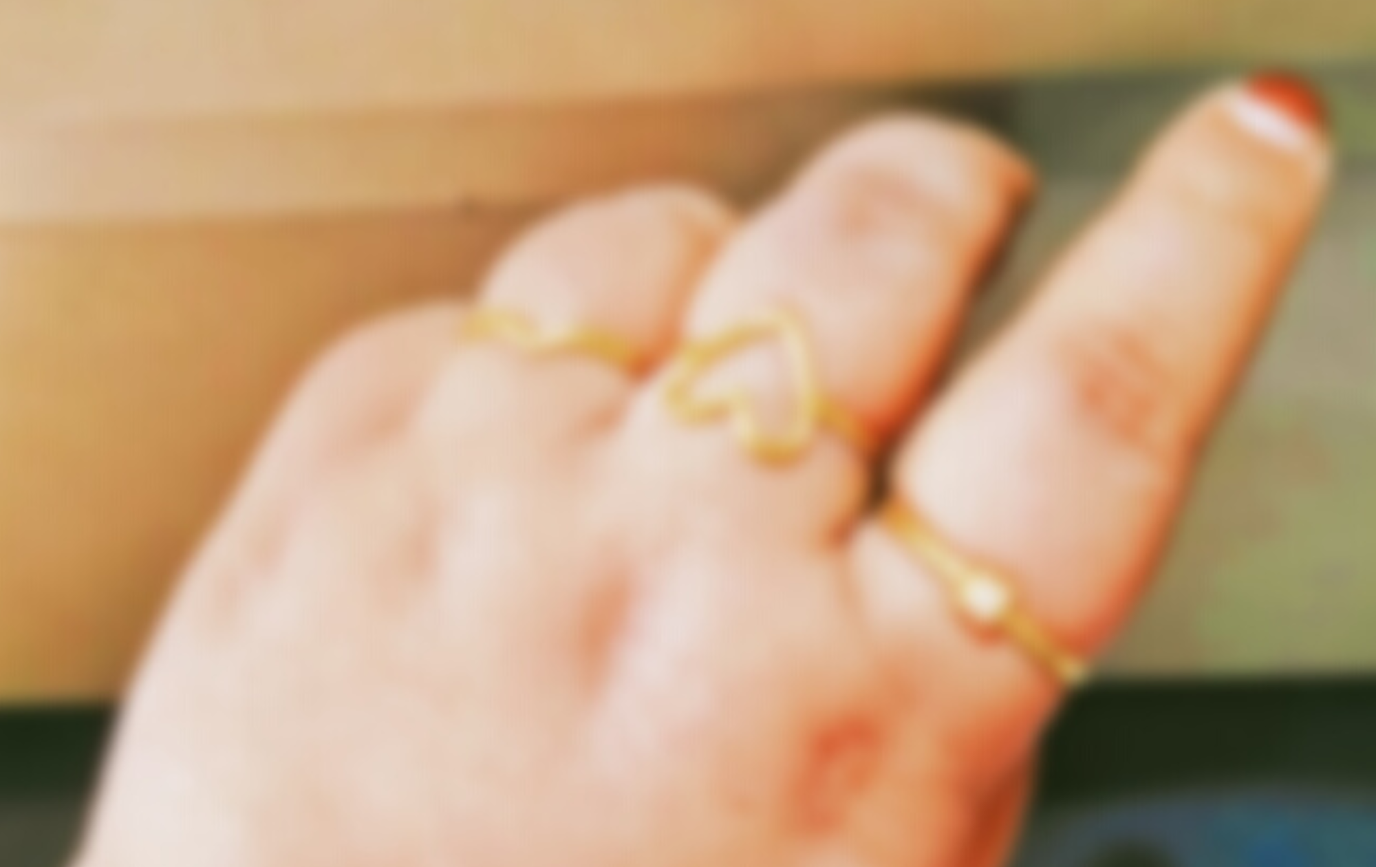 cincin emas besar